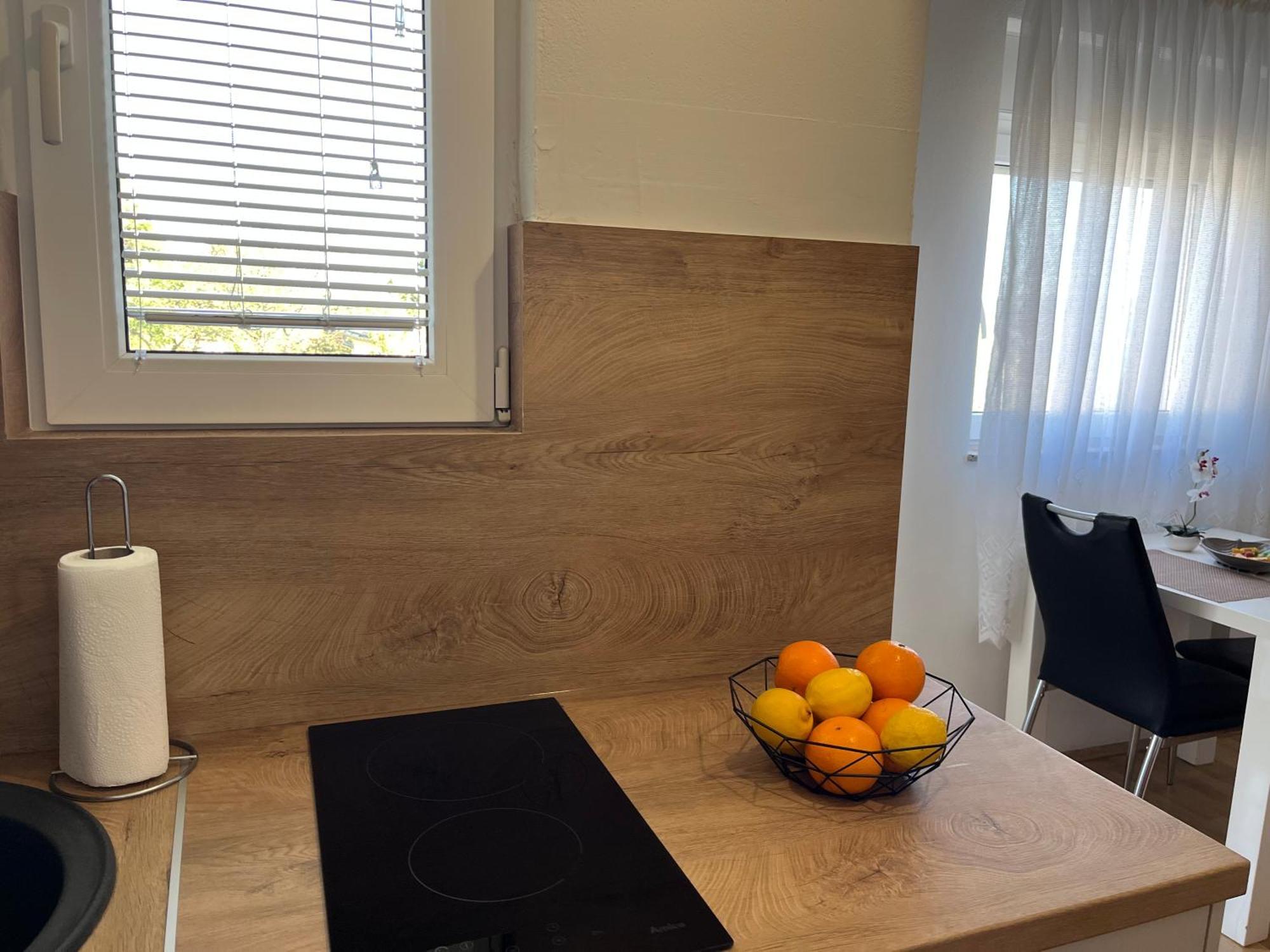 Apartmani Tomeri Starigrad Paklenica Zewnętrze zdjęcie